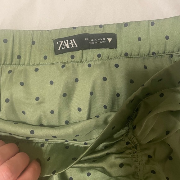 Zara satin polka dot skirt - Picture 2 of 3